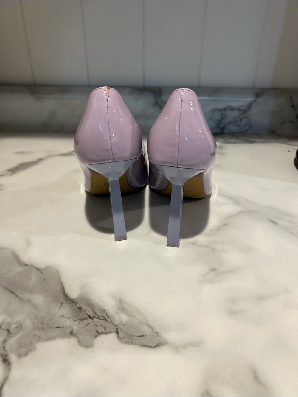 Jennifer Lopez Lavender Patent Pointed Pumps-9.5 - Picture 2 of 4